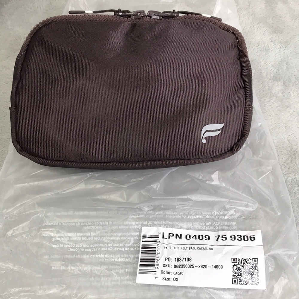 Fabletics The Essential Belt Bag Cocoa New Great Gift